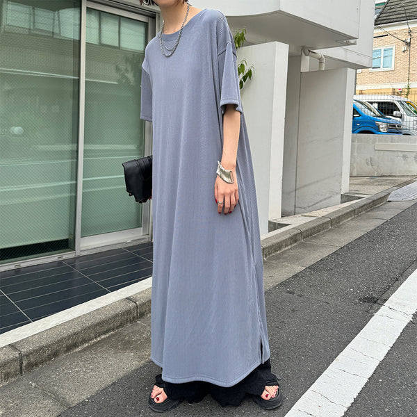 【ベーシックワンピをお洒落見せするテクニックコーデ】