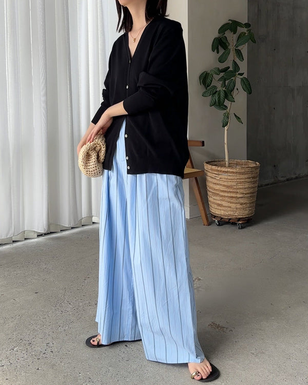 【ストライプで脚長、大人美シルエットコーデ】